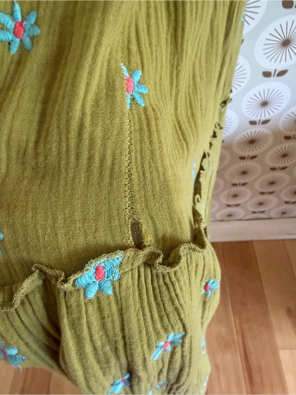 Olive Green Puff-Sleeve Maxi Dress with Floral Embroidery - Picture 4 of 6
